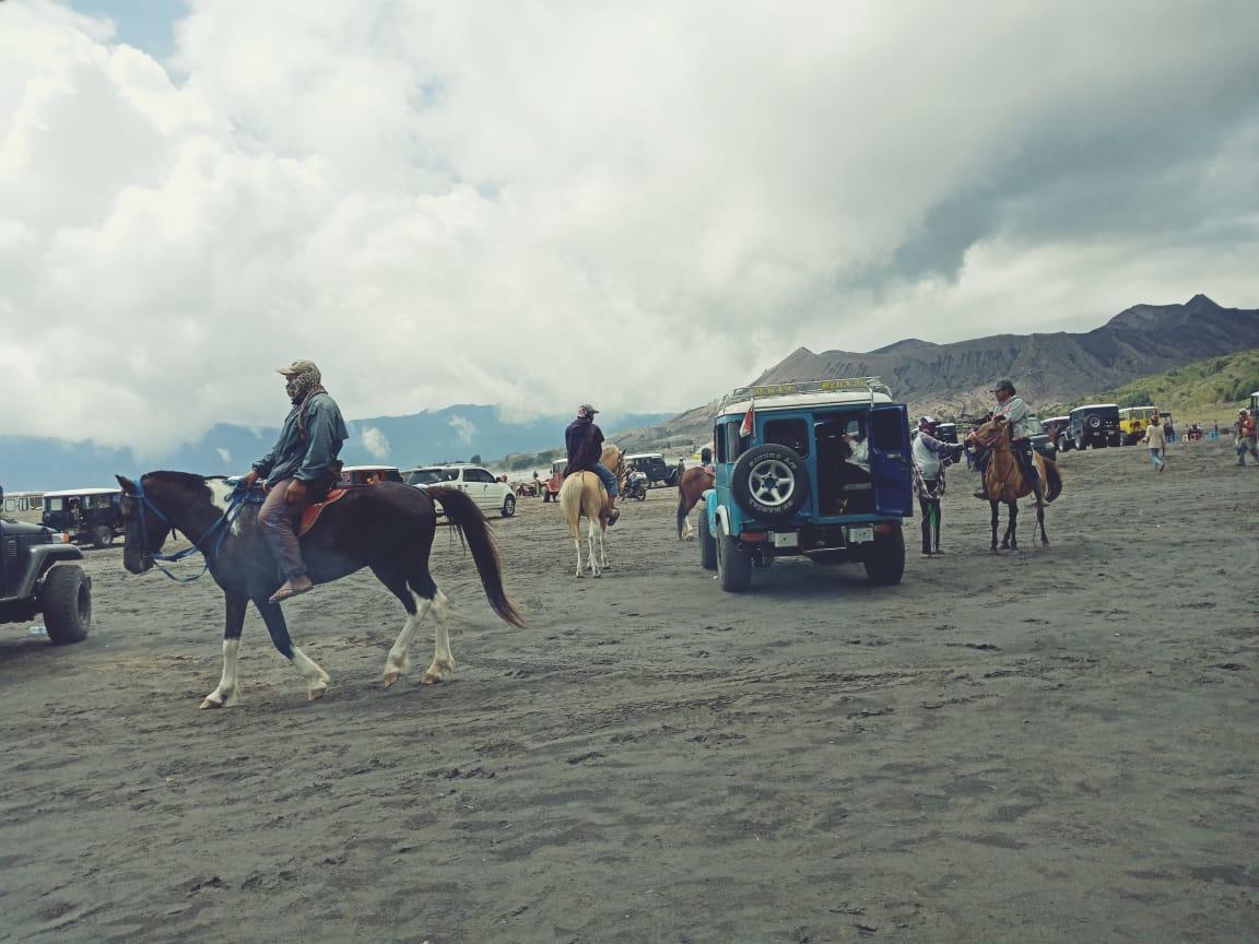 Bromo Backpacker Tosari Apartment ปาซูรูอัน ภายนอก รูปภาพ